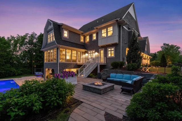 $3,895,000 | 3758 Woodland Cove Parkway, Minnetrista, MN 55331