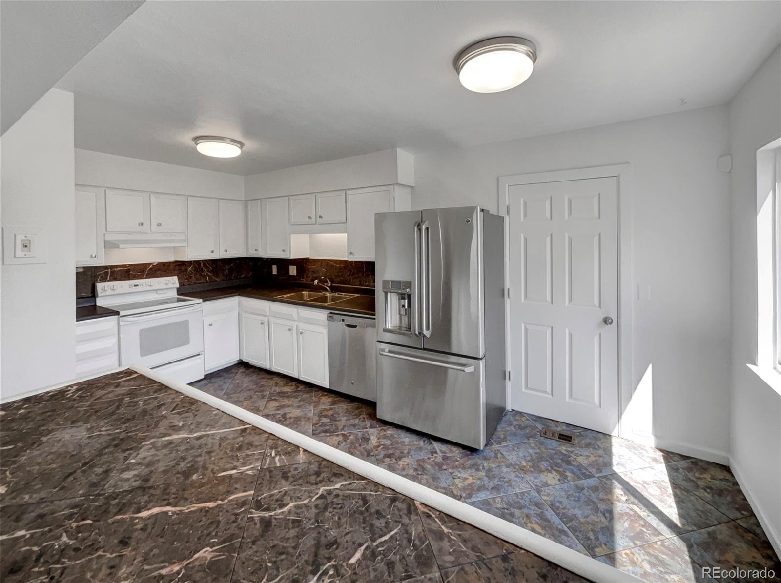 4416 South Vivian Street Morrison, CO 80465 - Photo 6 of 20