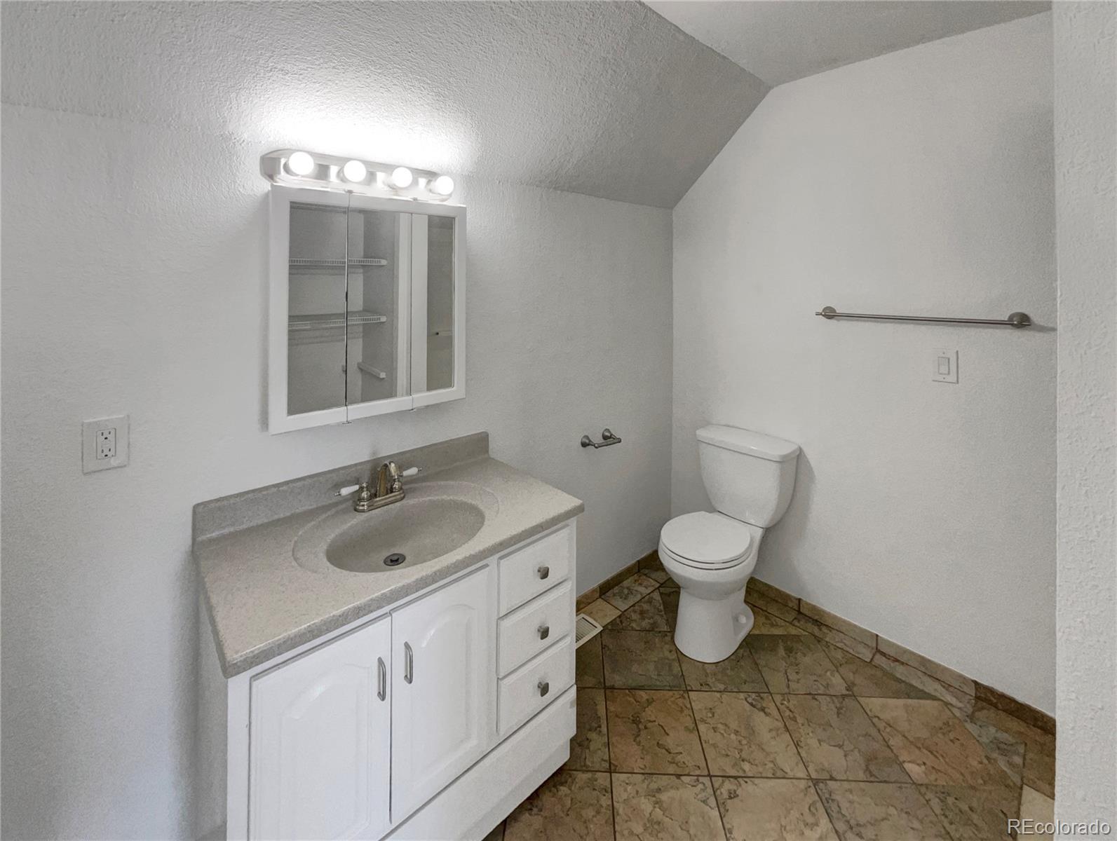 4416 South Vivian Street Morrison, CO 80465 - Photo 7 of 20
