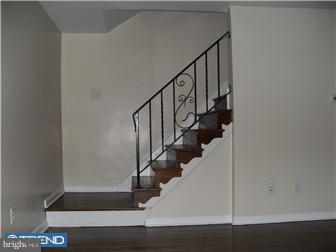 3929 Elson Road Brookhaven, PA 19015 - Photo 3 of 12 Living Room