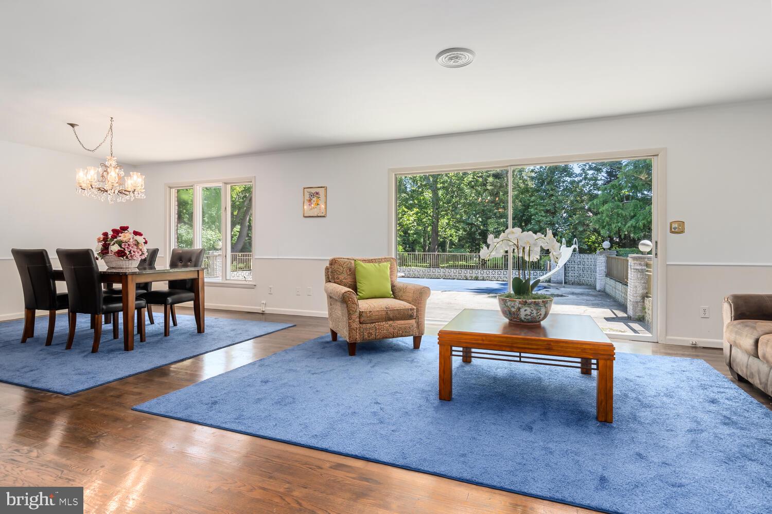 5533 Whitehall Road Cambridge, MD 21613 - Photo 11 of 38 Formal living room