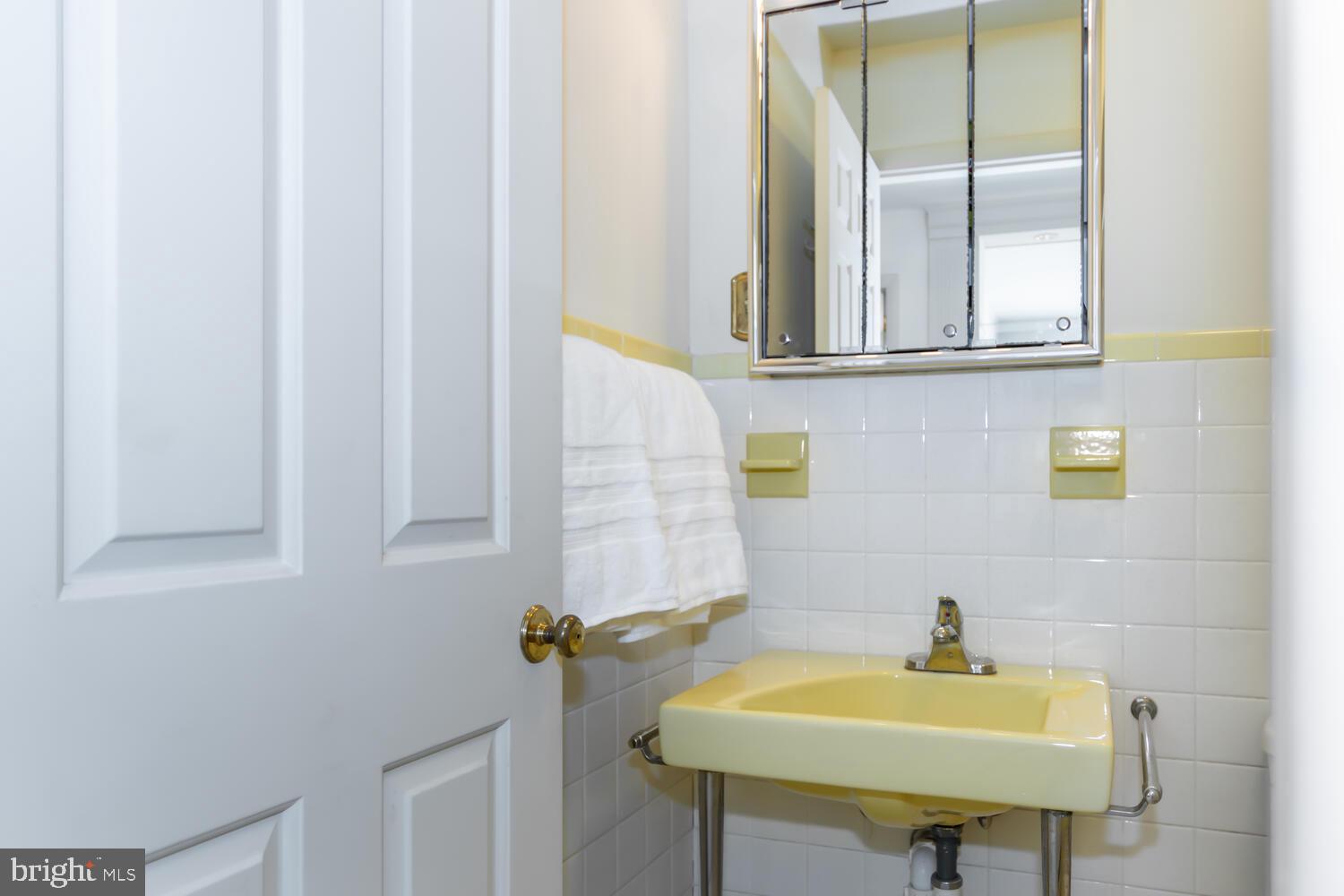 5533 Whitehall Road Cambridge, MD 21613 - Photo 29 of 38 Full Bath - 1st floor