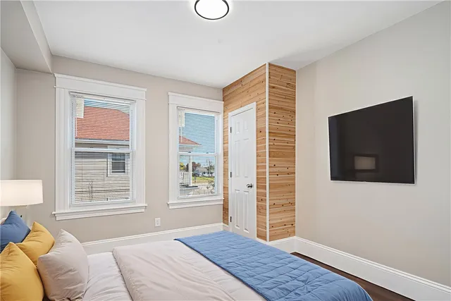 $599,900 | 4 South Carpenter Street, East Providence, RI 02914