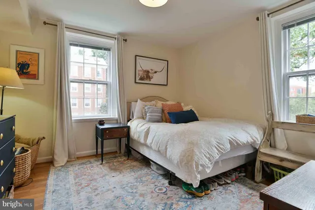 $2,400 | 3831 Newark Street Northwest, Unit C447, Washington, DC 20016