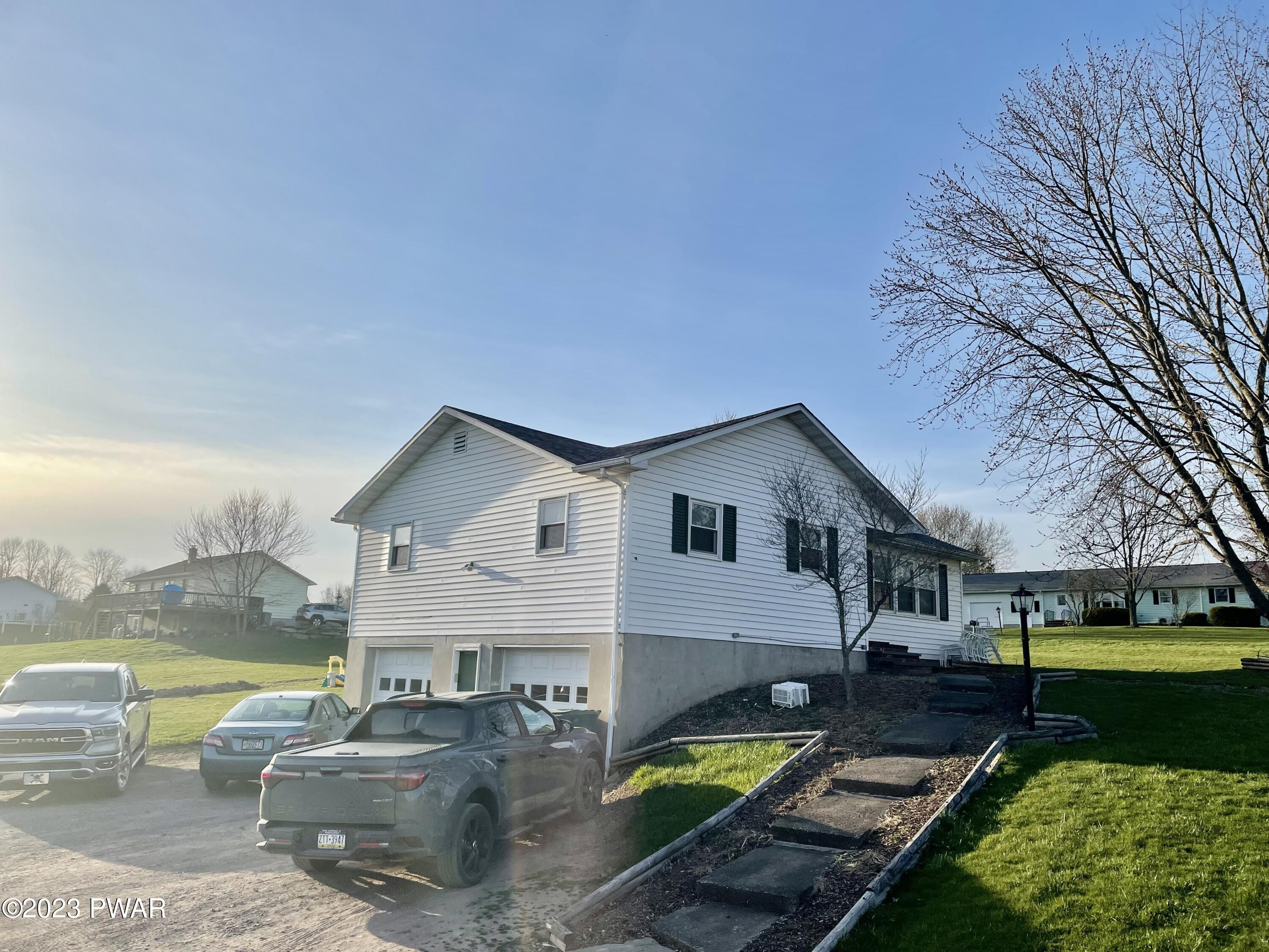 11 Elizabeth Road Beach Lake, PA 18405 - Photo 2 of 4 Front Side