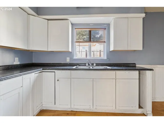 $250,000 | 4100 Arnold Street Northeast, Keizer, OR 97303