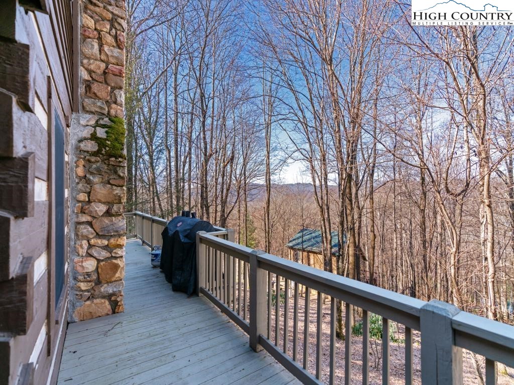 583 Silverleaf Road Zionville, NC 28698 - Photo 34 of 37 Gallery Image 34