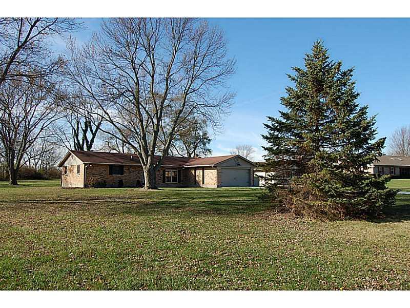 330 Kent Road Tipp City, OH 45371 - Photo 2 of 25 Gallery Image 2