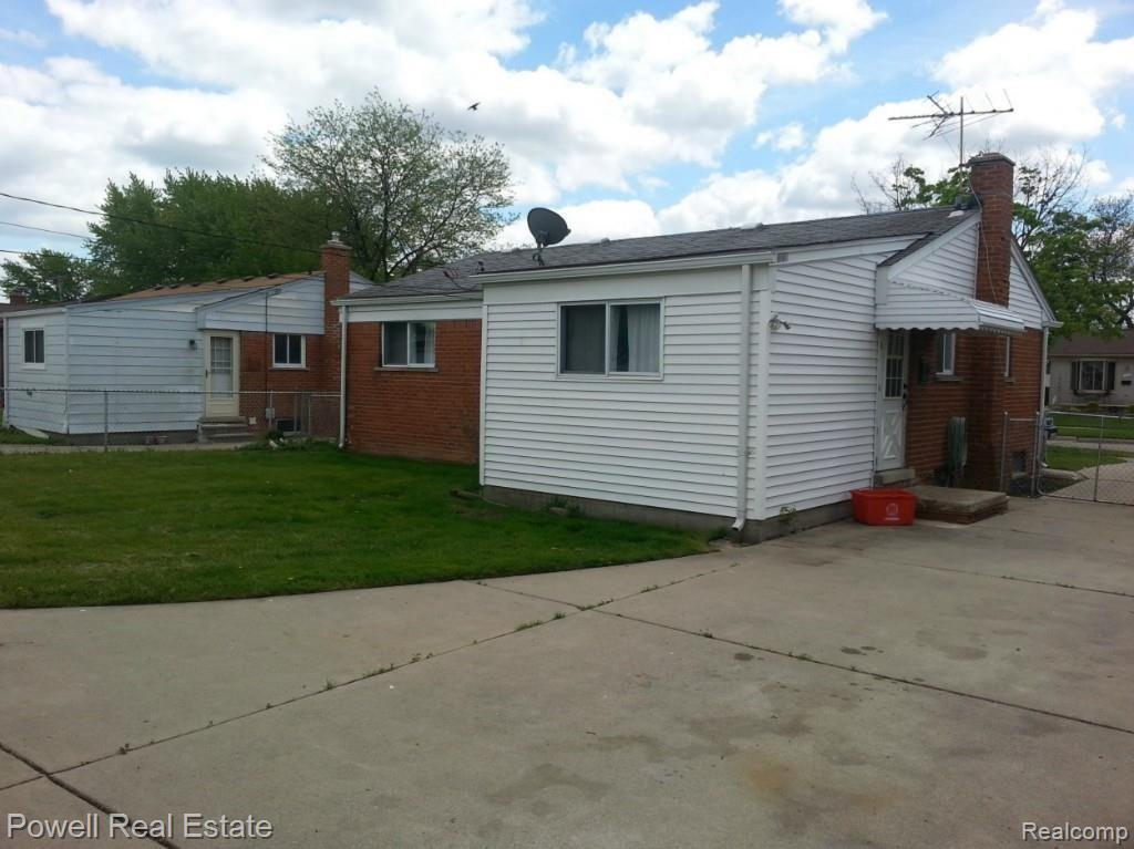 18151 Rainbow Road Fraser, MI 48026 - Photo 21 of 21 20140522_142334.jpg