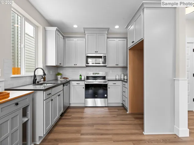 $419,900 | 7681 North Kellogg Street, Portland, OR 97203