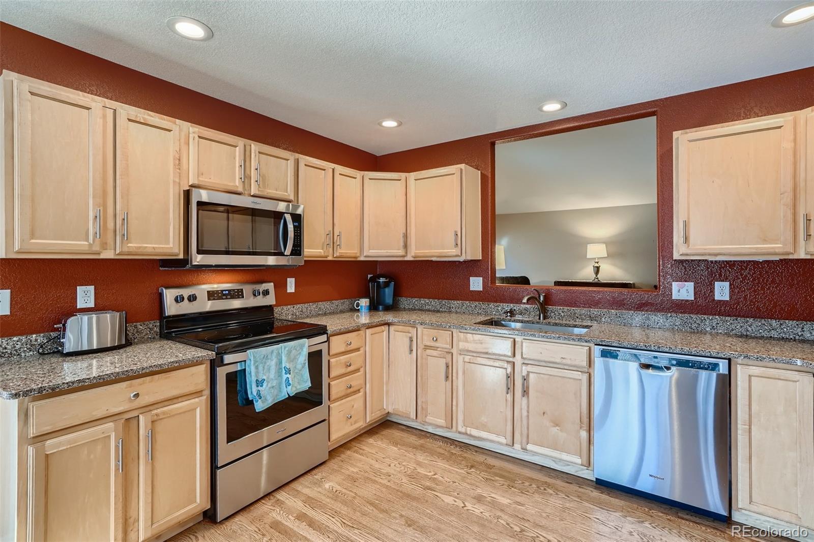 4385 Quail Street Wheat Ridge, CO 80033 - Photo 9 of 25 Gallery Image 9