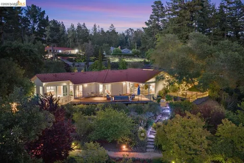 $2,290,000 | 12131 Skyline Boulevard, Oakland, CA 94619
