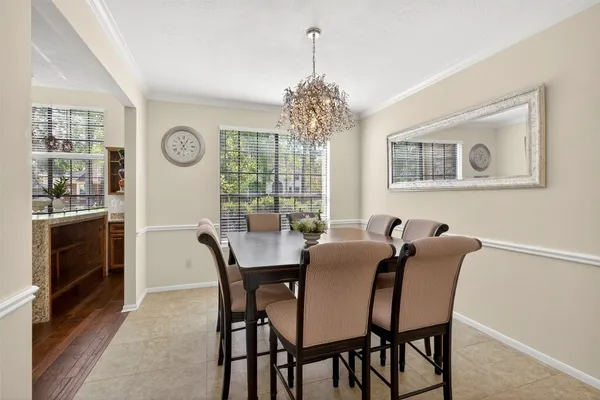 $675,000 | 14 Treestar Place, The Woodlands, TX 77381