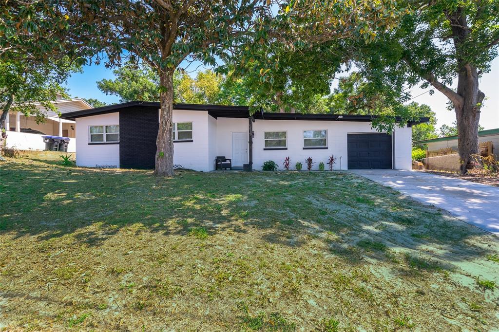 5815 Wolf Road Orlando, FL 32808 - Photo 1 of 22 Gallery Image 1