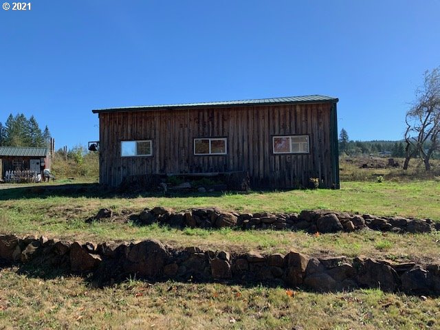 22333 South Bee Hill Road Colton, OR 97017 - Photo 1 of 15 Gallery Image 1