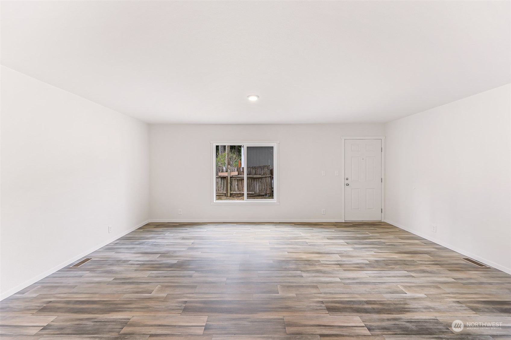 6255 Shamrock Road Maple Falls, WA 98266 - Photo 14 of 18 Gallery Image 14