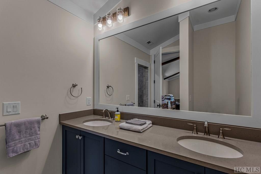 809 Flagstone Road Sapphire, NC 28774 - Photo 24 of 31 Gallery Image 24