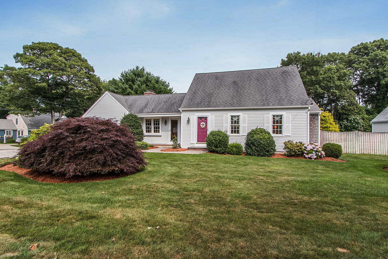 10 Deerfield Road Osterville, MA 02655 - Photo 25 of 31 Front Yard - IMG_5062s