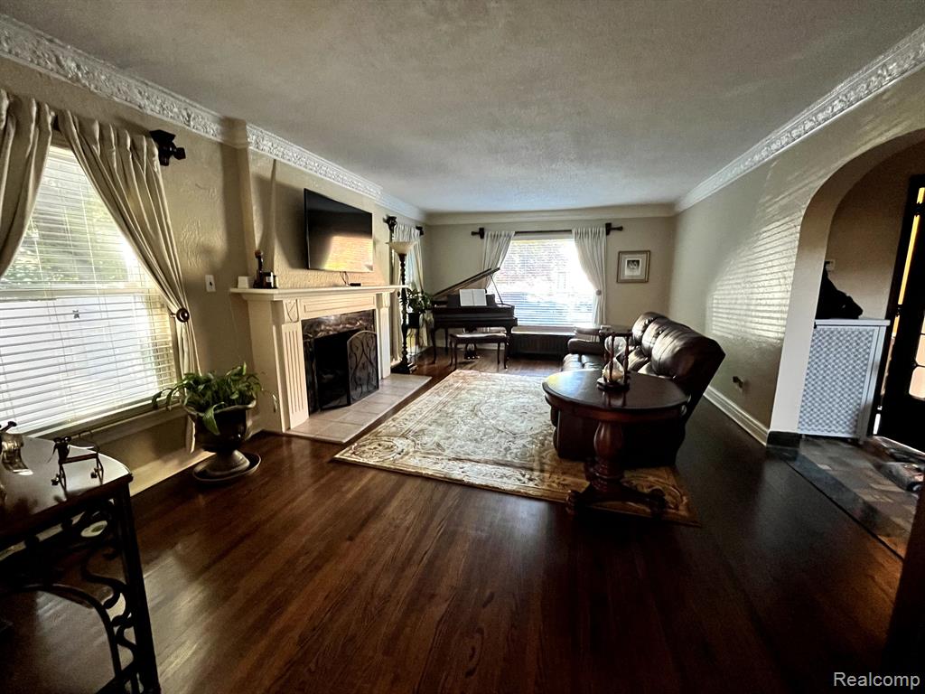 3435 Sherbourne Road Detroit, MI 48221 - Photo 12 of 39