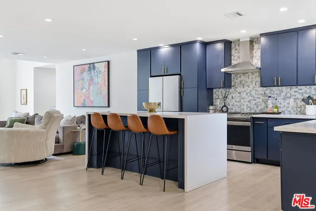 $1,049,000 | 17460 Cohasset Street, Van Nuys, CA 91406