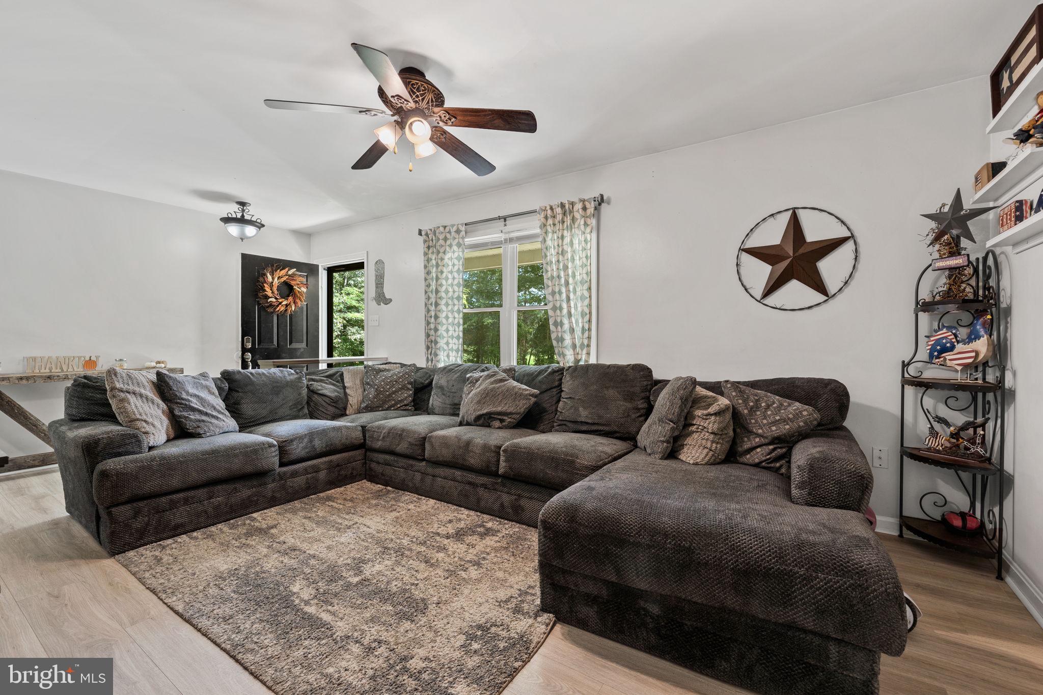 14172 Rogers Ford Road Sumerduck, VA 22742 - Photo 4 of 37