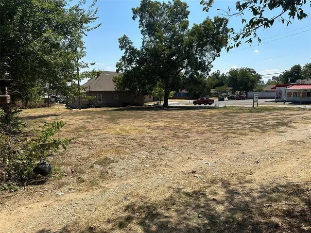 $505,000 | 504 Northwest 25th Street, Fort Worth, TX 76164