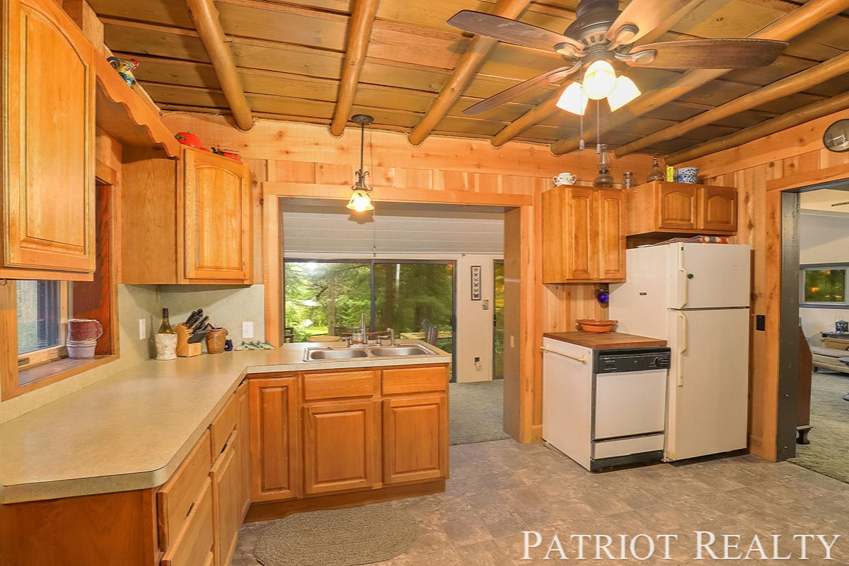 5698 South Centerline Road Newaygo, MI 49337 - Photo 20 of 42 5698Centerline_09