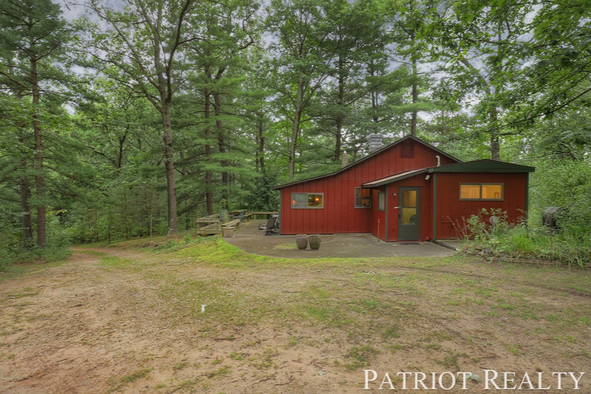 5698 South Centerline Road Newaygo, MI 49337 - Photo 31 of 42 5698Centerline_17