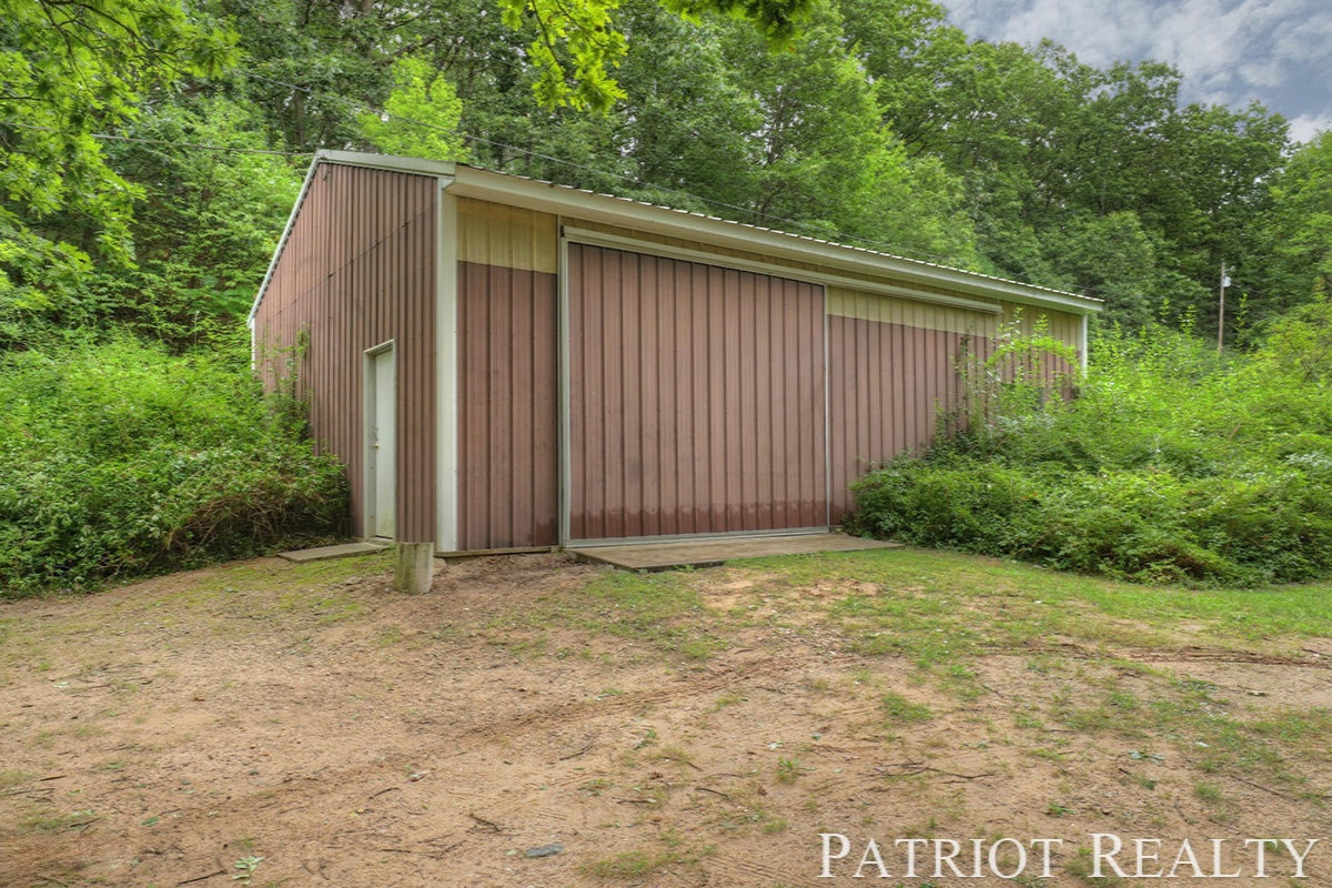 5698 South Centerline Road Newaygo, MI 49337 - Photo 32 of 42 5698Centerline_19