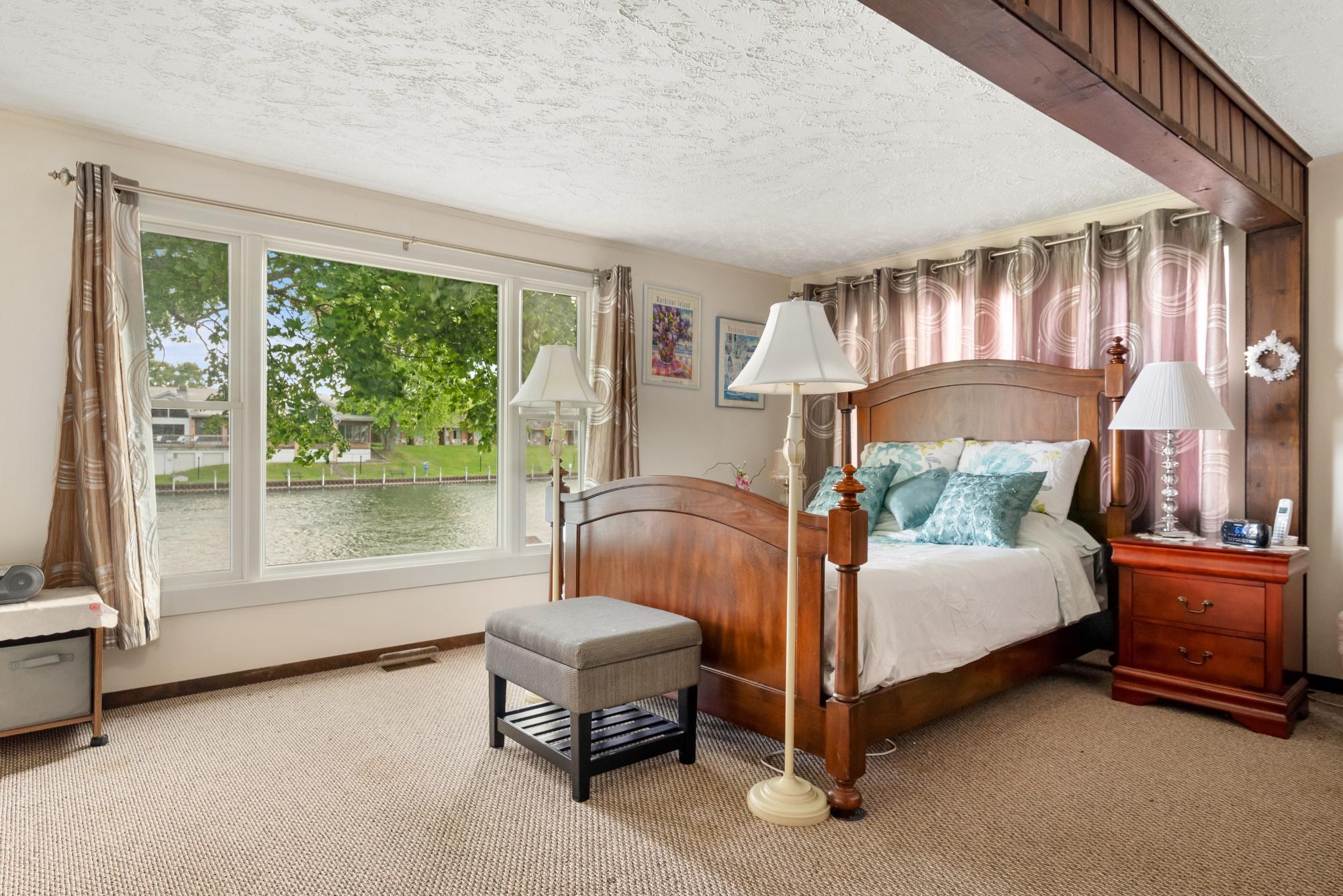 186 Riverside Drive Cheboygan, MI 49721 - Photo 9 of 23 Gallery Image 9