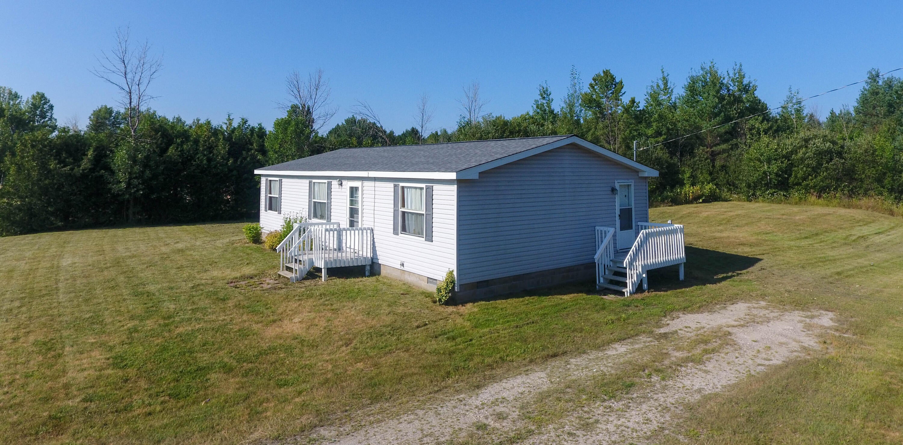 11485 Inverness Trail Road Cheboygan, MI 49721 - Photo 22 of 23 Gallery Image 22