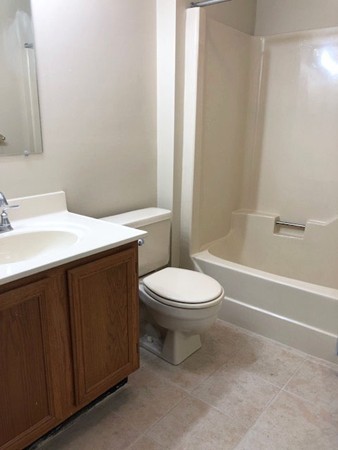 403 Treasure Island Road, Unit 403 Webster, MA 01570 - Photo 13 of 28 Gallery Image 13