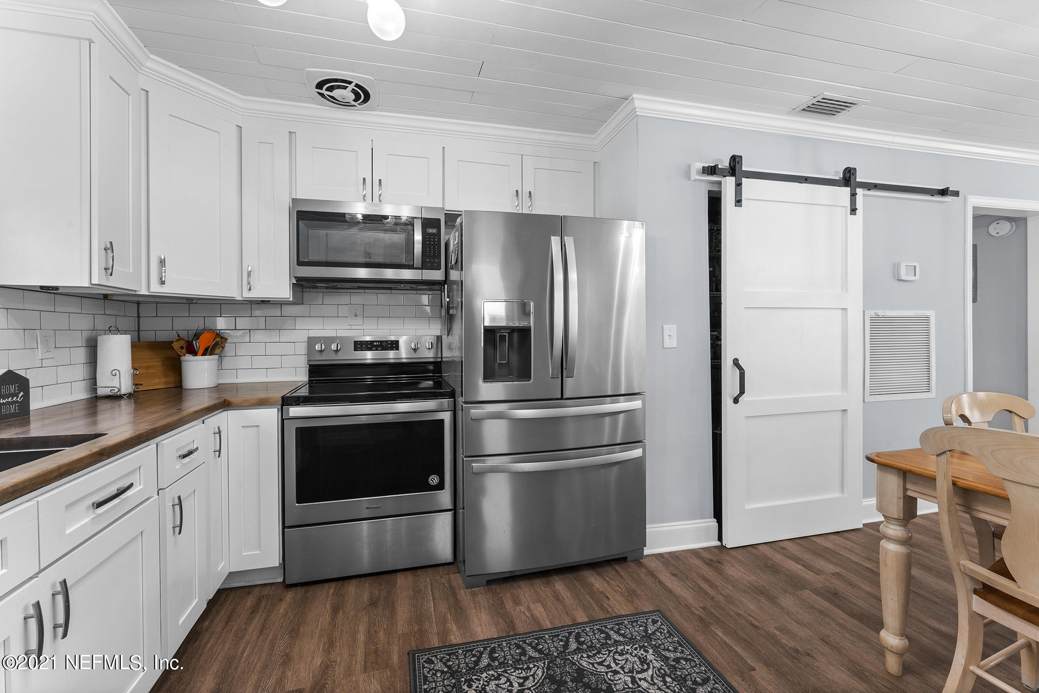7009 Alana Road Jacksonville, FL 32211 - Photo 9 of 36 SS APPLIANCS