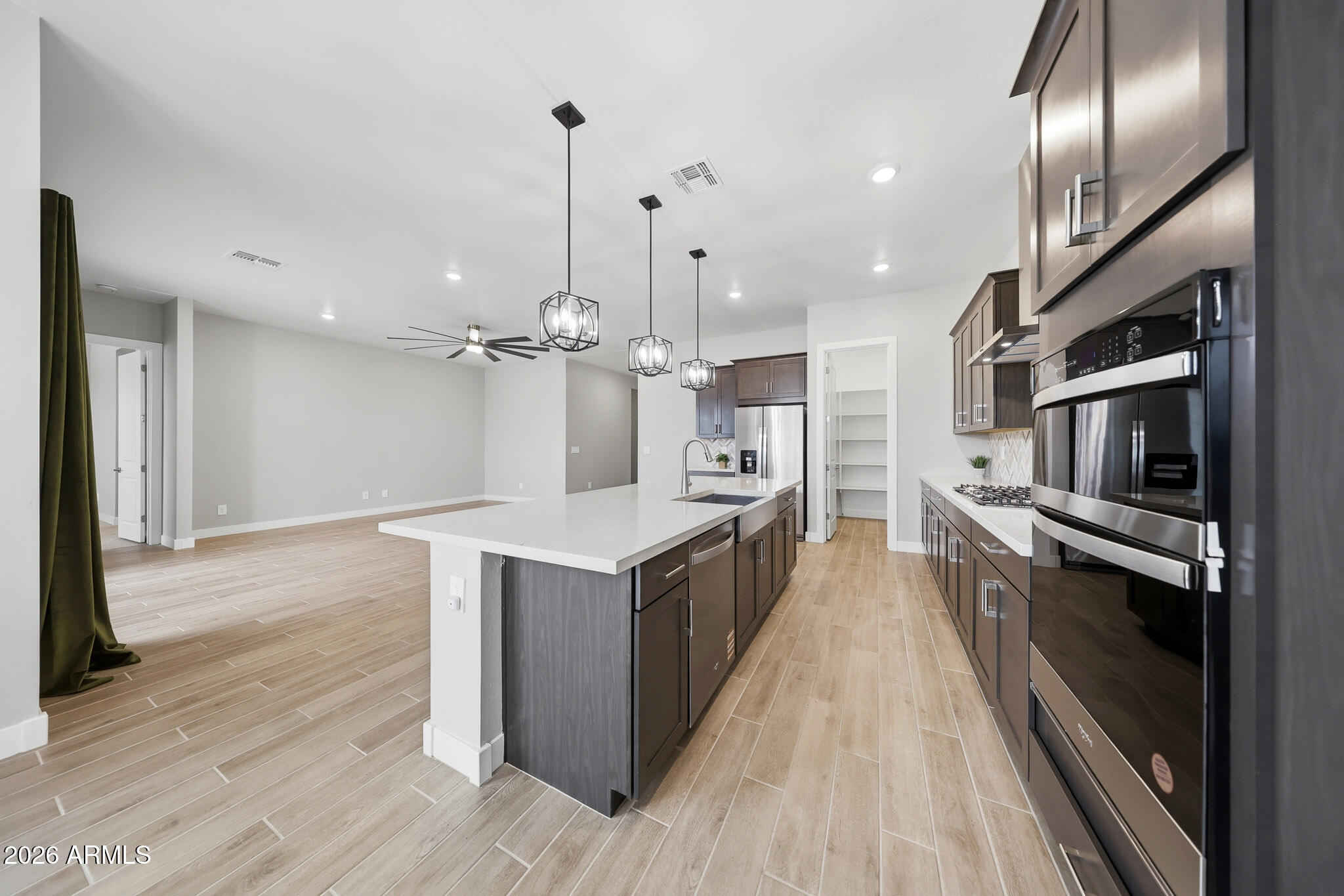 17633 West Pierson Street Goodyear, AZ 85395 - Photo 12 of 53 Kitchen