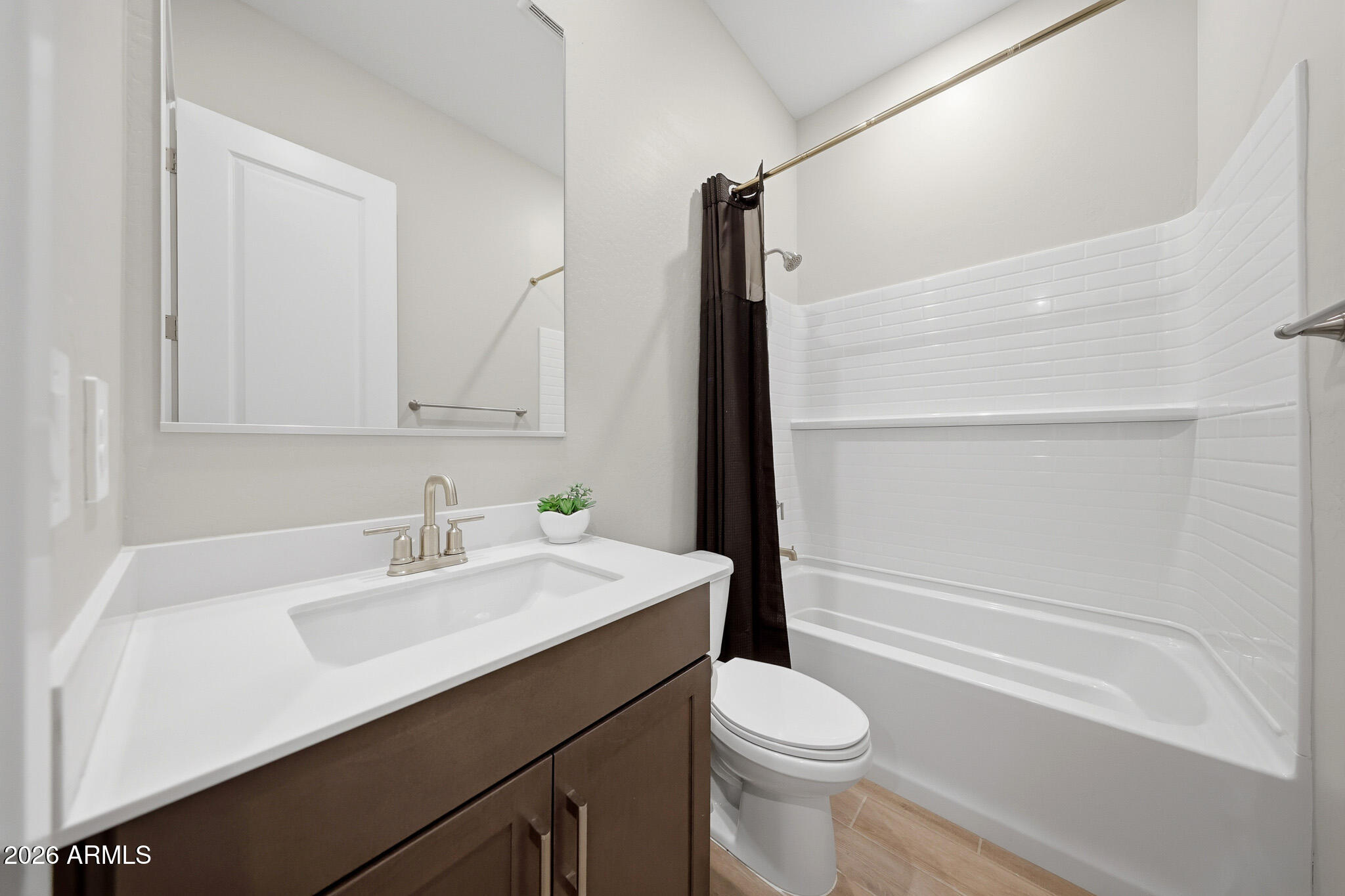 17633 West Pierson Street Goodyear, AZ 85395 - Photo 27 of 53 Full Bathroom #2