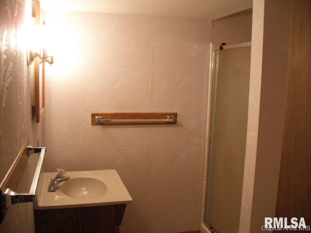 3025 Sherborn Road Springfield, IL 62702 - Photo 12 of 21