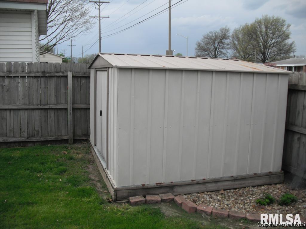 3025 Sherborn Road Springfield, IL 62702 - Photo 21 of 21