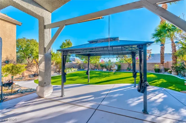 $2,595 | 10341 Timber Willow Avenue, Las Vegas, NV 89135