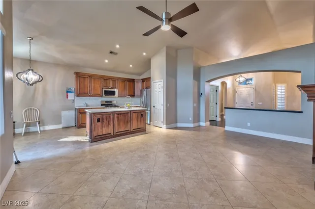 $2,595 | 10341 Timber Willow Avenue, Las Vegas, NV 89135