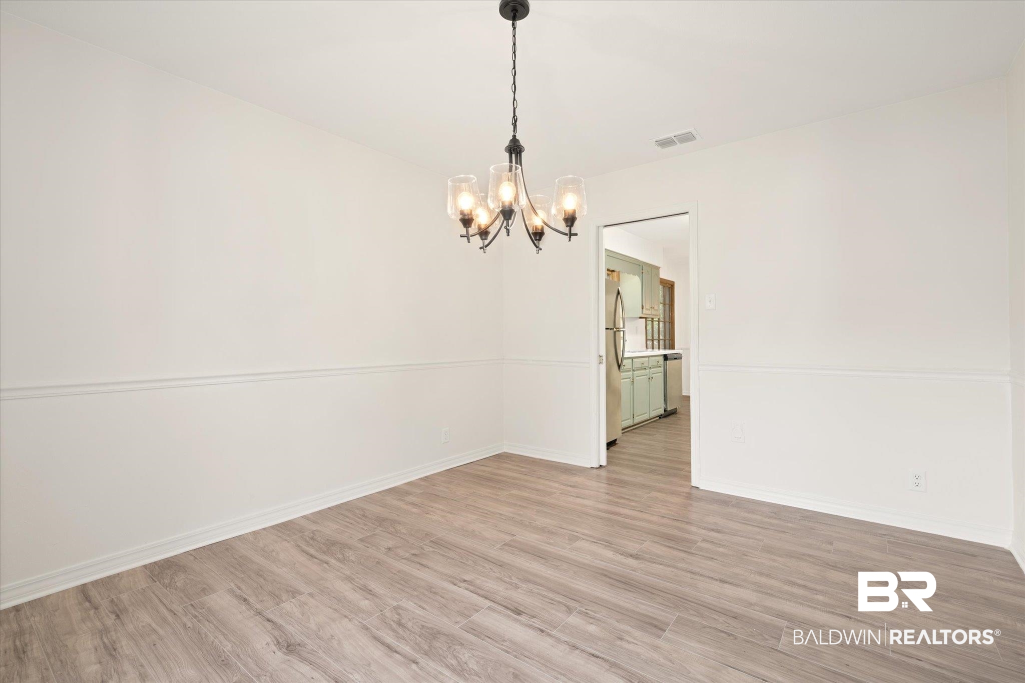 4817 Janice Drive Mobile, AL 36618 - Photo 4 of 20