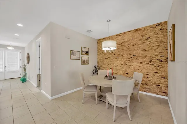 $475,000 | 2608 Valley Sunset Lane, Valrico, FL 33594