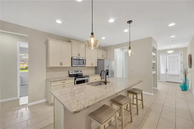 $475,000 | 2608 Valley Sunset Lane, Valrico, FL 33594