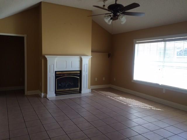 1690 Kings Row Slidell, LA 70461 - Photo 4 of 9 Gallery Image 4