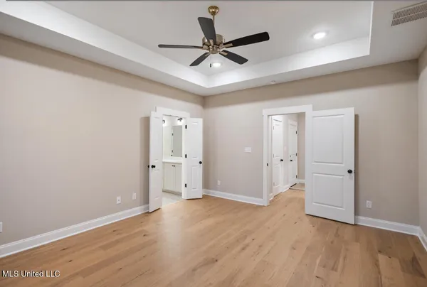 $392,900 | 878 Coahoma Court, Nesbit, MS 38651