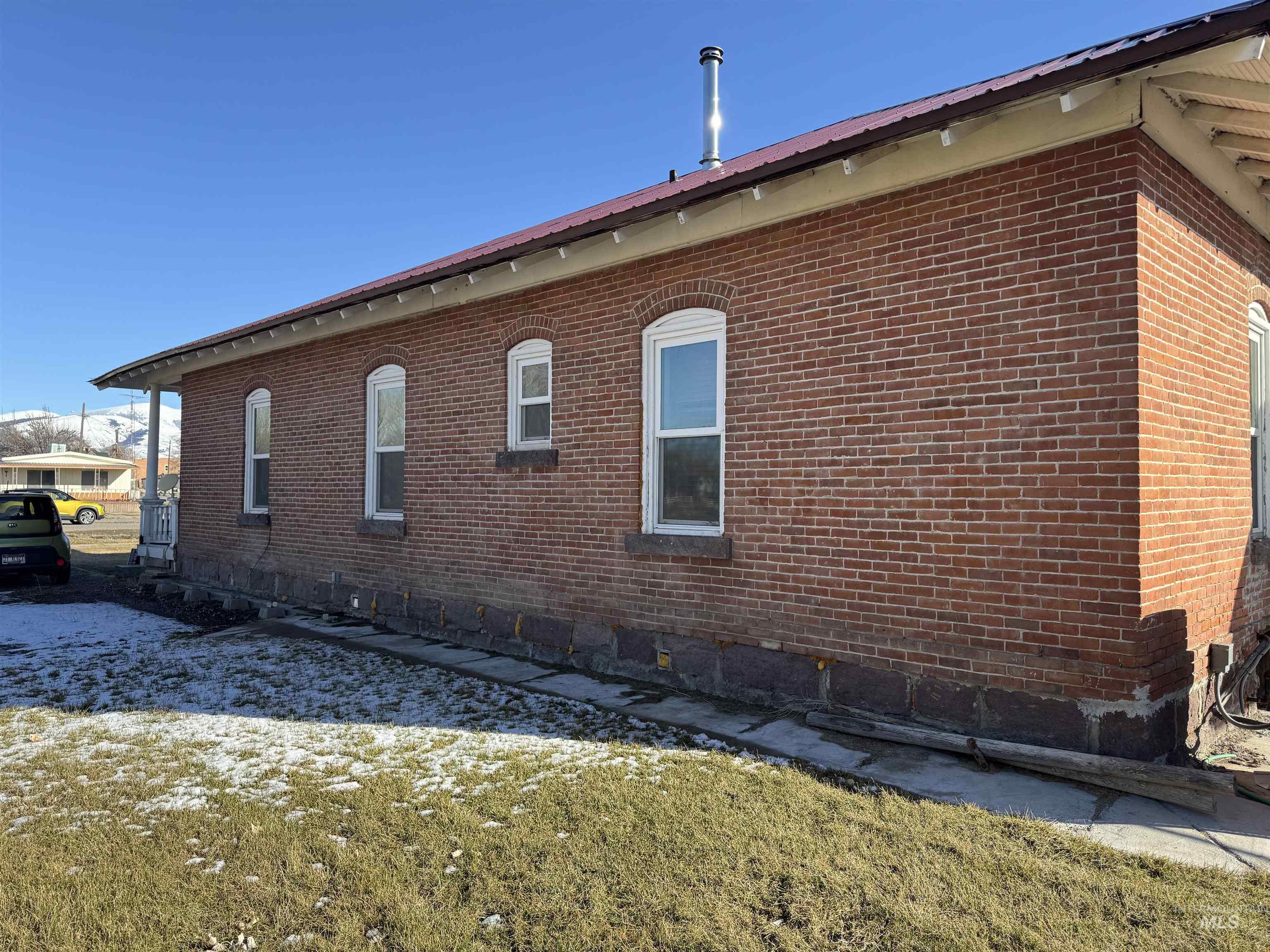 145 North Lincoln Avenue Oakley, ID 83346 - Photo 2 of 48