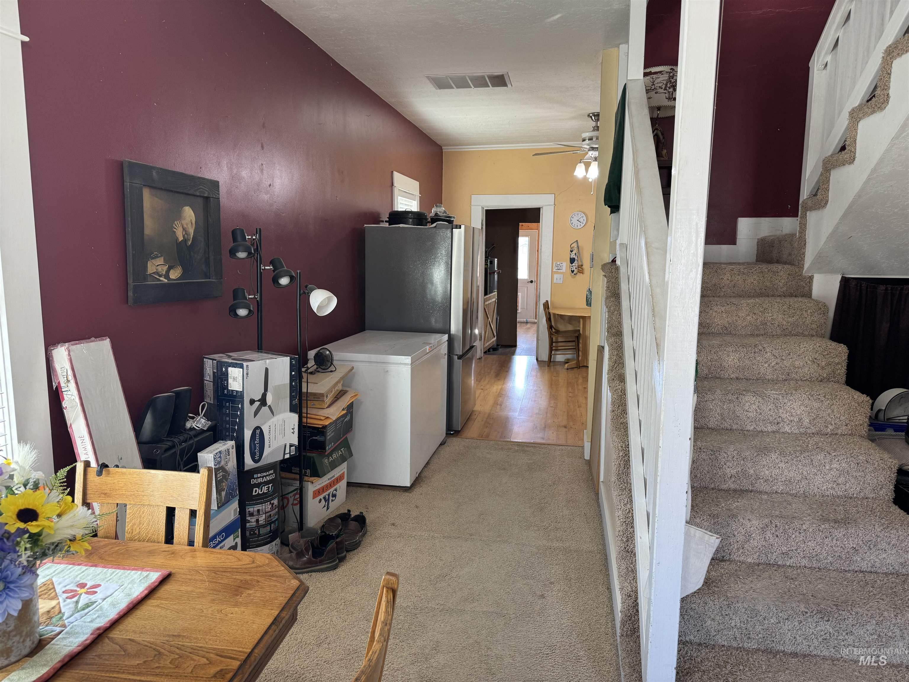 145 North Lincoln Avenue Oakley, ID 83346 - Photo 9 of 48