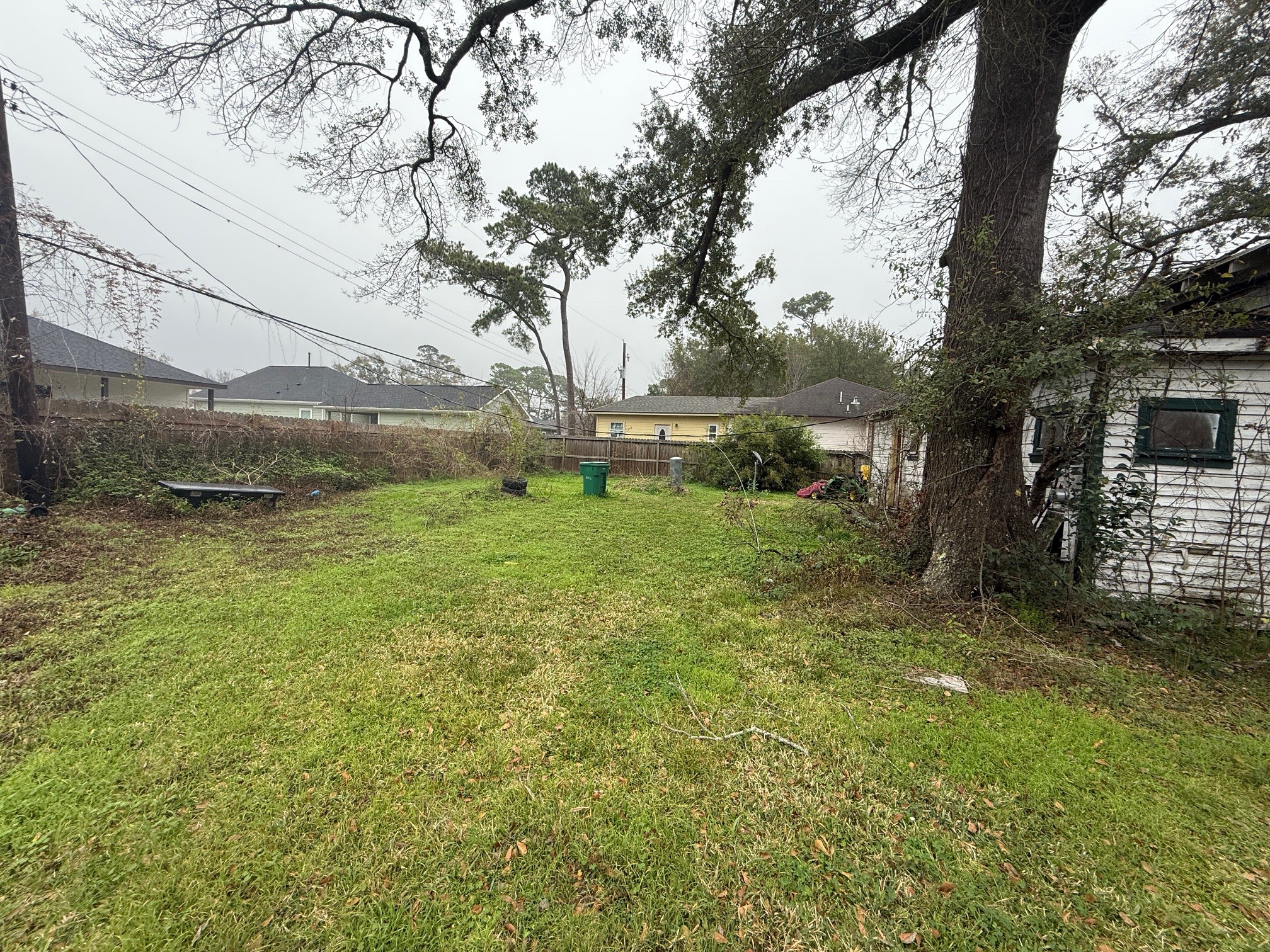 2630 Carmel Street Houston, TX 77091 - Photo 4 of 11 a view of a outdoor space