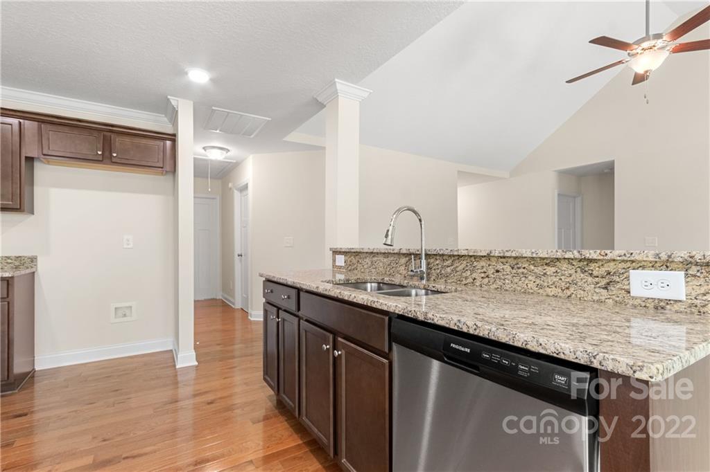 896 Montgomery Road Rock Hill, SC 29732 - Photo 6 of 25 Gallery Image 6