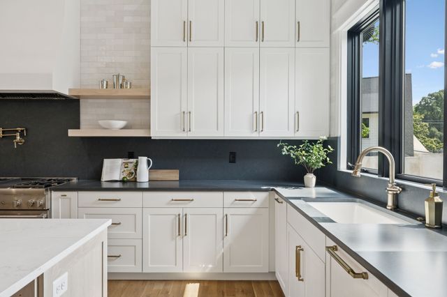 $3,280,000 | 2814 Kenway Road, Nashville, TN 37215