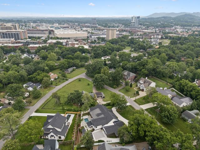 $3,280,000 | 2814 Kenway Road, Nashville, TN 37215